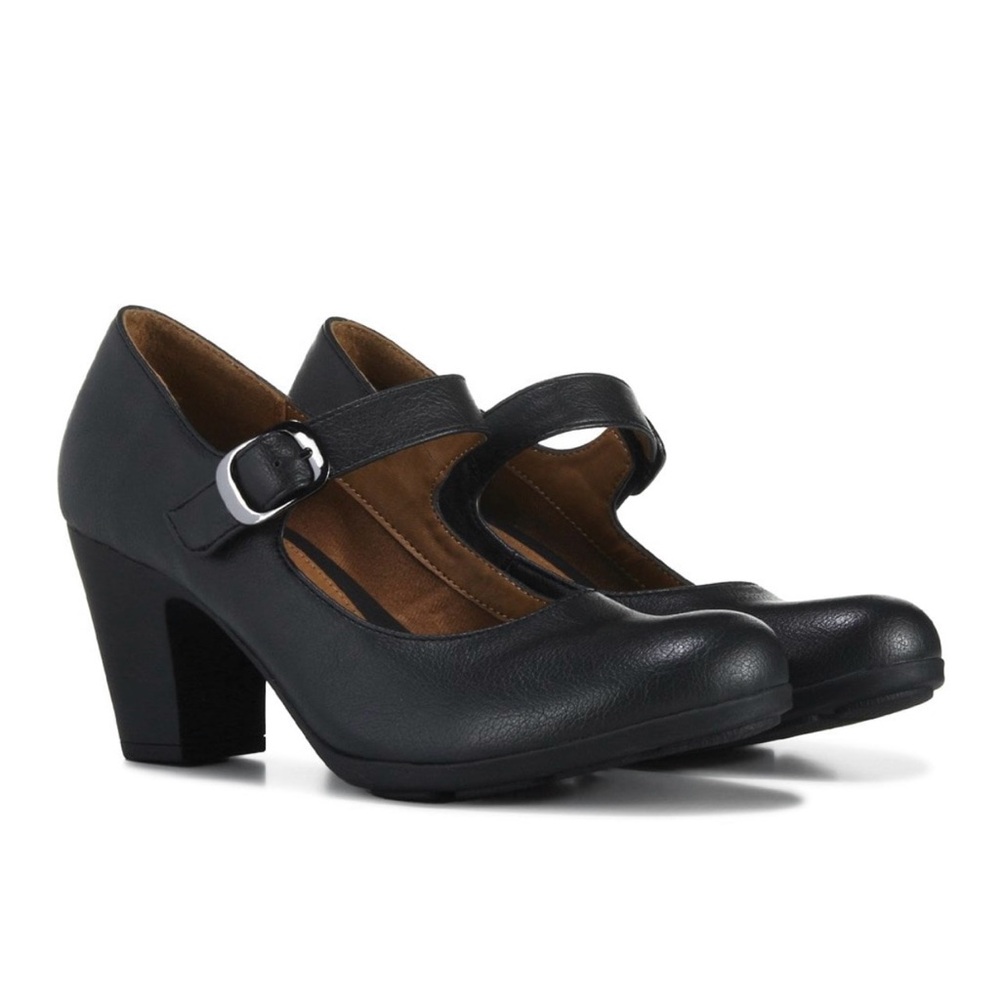 Elegant Black Mary Jane Heels